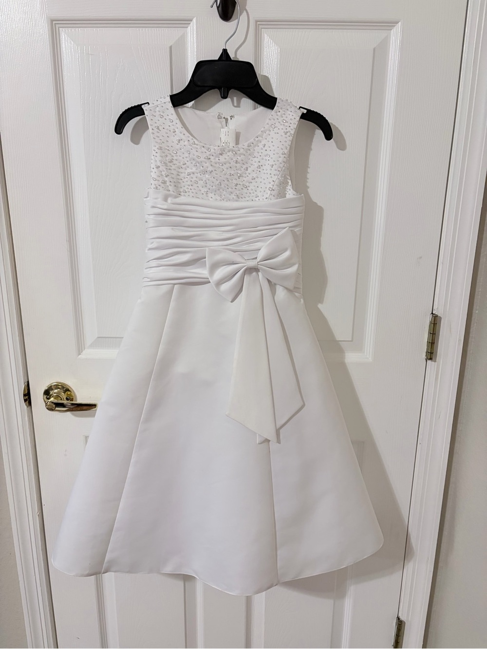 Girls White Sleeveless Bow Dress with Embellished Bodice